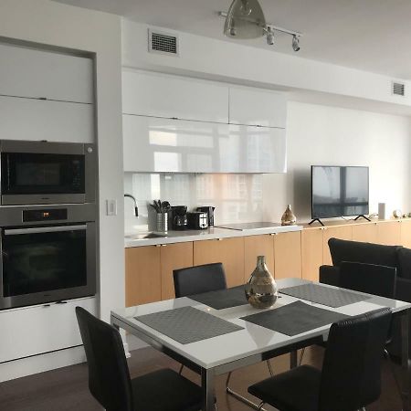 Toronto Downtown Luxurious Stylish 3 Bedroom 3 Bath 2 Balconies Near Rogers Centre Lakeview Condo Экстерьер фото
