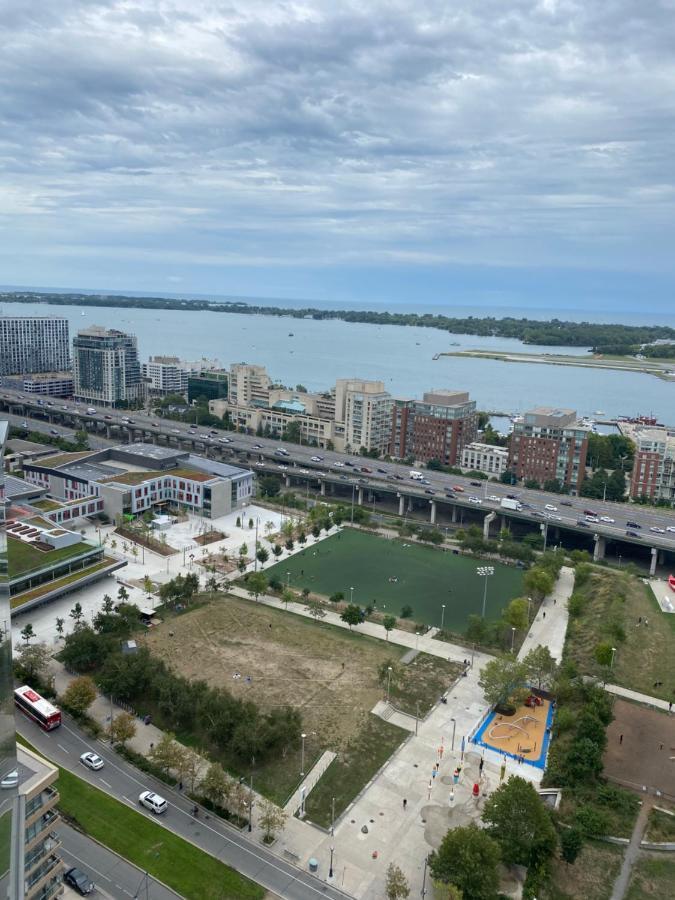 Toronto Downtown Luxurious Stylish 3 Bedroom 3 Bath 2 Balconies Near Rogers Centre Lakeview Condo Экстерьер фото