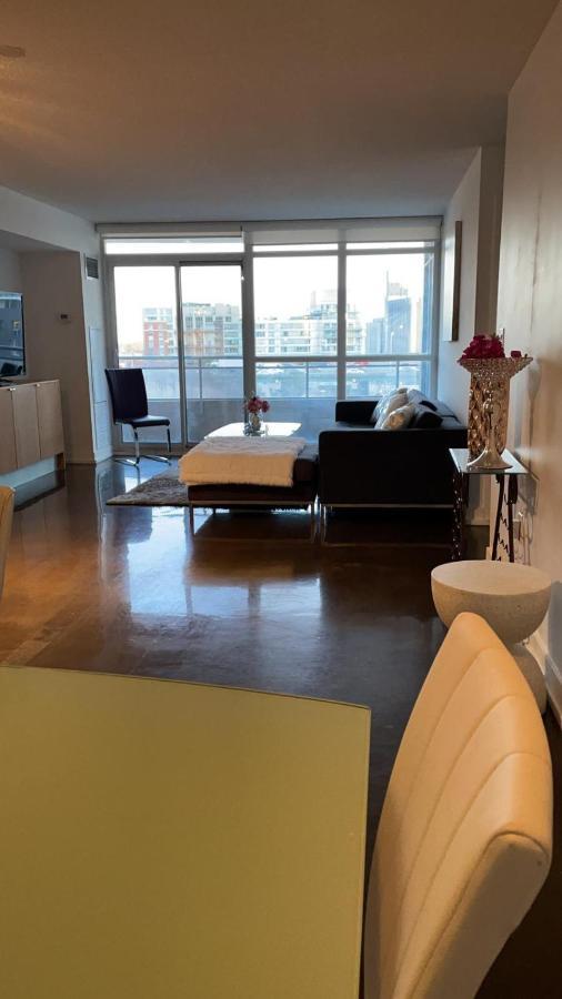 Toronto Downtown Luxurious Stylish 3 Bedroom 3 Bath 2 Balconies Near Rogers Centre Lakeview Condo Экстерьер фото