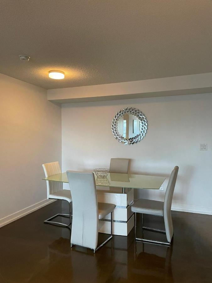 Toronto Downtown Luxurious Stylish 3 Bedroom 3 Bath 2 Balconies Near Rogers Centre Lakeview Condo Экстерьер фото