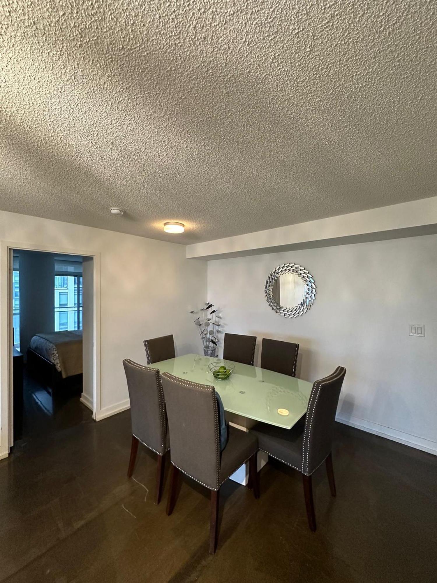 Toronto Downtown Luxurious Stylish 3 Bedroom 3 Bath 2 Balconies Near Rogers Centre Lakeview Condo Экстерьер фото